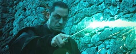 ¿qué hizo que tom riddle se convirtiera en voldemort? Voldemort : Origins of the Heir se dévoile dans une ...