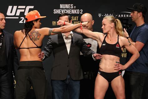 Boos, nunes lands a leg kick. UFC 213 live - Amanda Nunes vs Valentina Shevchenko: Where ...