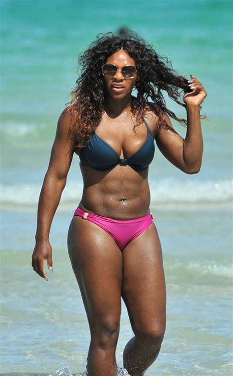 Venus williams, american tennis player who, along with her sister serena, redefined the sport with her strength and superb athleticism. MyMy .. The No Feminist Blog: Serena Williams en Bikini à ...