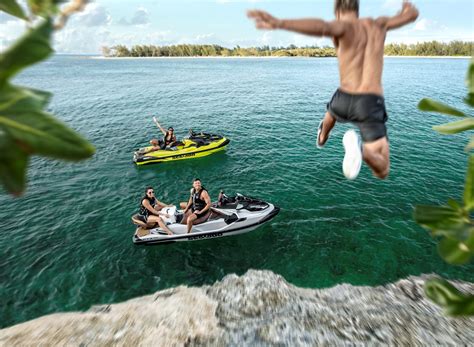 Gtx is a trademark of castrol limited, used under license.© 1998 bombardier inc. Sea-Doo Unveils 2018 Lineup with New Platform & Audio ...