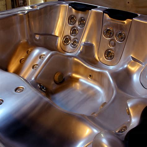 Bullfrog spas offers a complete selection of premium portable spas and hot tubs in sizes, layouts i love their exchangable jet packs making it so you can really customize your tub to your needs/wants. Refurbished Bullfrog Hot Tubs | Bullfrog Spas