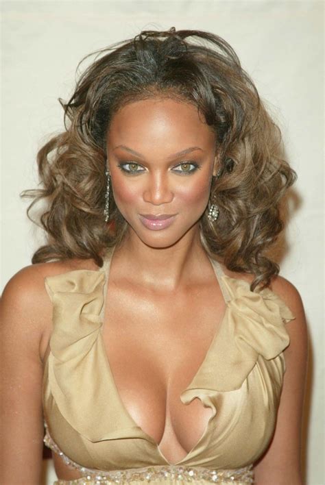 Последние твиты от tyra banks (@tyrabanks). Tyra Banks Body Measurements - Celebrity Bra Size, Body ...