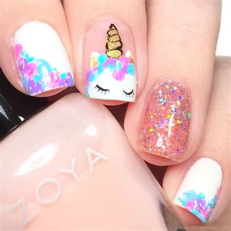 Bonitos diseños de fantasía con unicornios en 3d, diamantes de imitación, corazones, etc. diseño de uñas con unicornio para niñas #uñasparaniñas #nailart #nails #manicura #manicure # ...