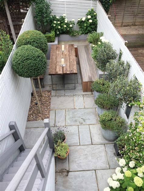 See more ideas about courtyard garden, courtyard, garden. 40 Garden Ideas for a Small Backyard | Small backyard ...