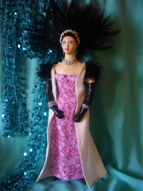 Link to purchase full version and commercial license : Las reinas de las muñecas: Queta Claver. "Las reinas de la ...