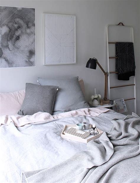 Letto sommier realizzabile su misura idfdesign. Letti senza testiera - Interior Break | Decorazione camera ...