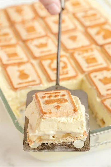 Pepperidge farm chessmen cookies are a good swap for the nilla wafers. CHESSMAN BANANA PUDDING BEING SERVED in 2020 (With images ...