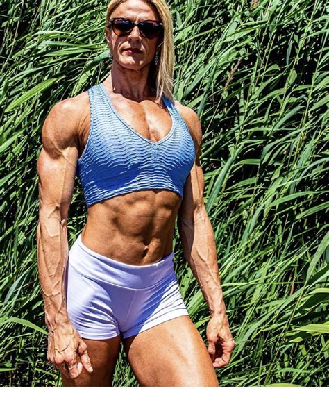 But what i find most interesting is the wide variation of glute size between individuals. Pin by alcal on FEMALEBODYBUILDING | Fit chicks, Muscle ...