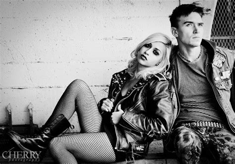 They have never been in front of the camera. rockstyle | Music photoshoot, Couples photoshoot, Models ...