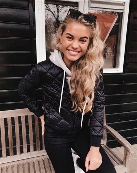 Situatie lotte van der zee nog altijd kritiek / dutch model lotte van der zee was born on 21st february, 1999 in enschede, netherlands and passed away on 6th mar 2019 munich, bavaria, germany aged 20. «Юная Мисс Вселенная»: Смерть модели