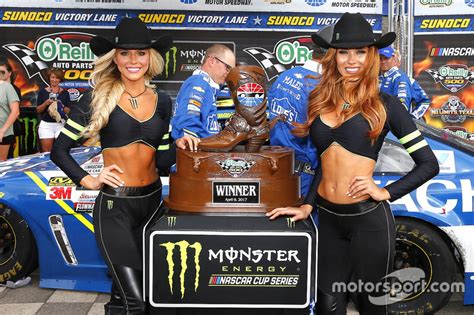 Even if you've never tasted on yourself, you likely know the beverage thanks to their iconic monster energy girls. GALERIA: Grid Girls marcam presença pelo mundo