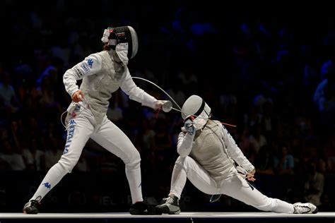 Jul 23, 2021 · the fie (fédération internationale d'escrime) is the governing body of the olympic sport of fencing on a global level. Escrime