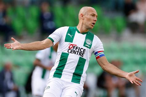 But then the club sent it back, asking the maker to instead use it to create a memento for their. Eredivisie-rentree Robben loopt door blessure uit op drama ...
