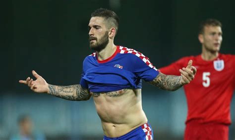 Beşiktaş, ara transfer döneminde adı trabzonspor ile anılan hajduk split'li marko livaja ile dirsek temasında. Marko Livaja najavio povratak u Hajduk, a poslao je jasnu ...