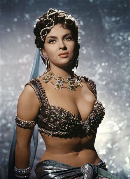 Gina absolutely gorgeous and loves to have a good time. arte: GINA LOLLOBRIGIDA
