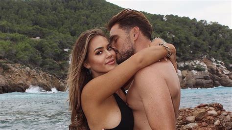 Drei jahre, nachdem die influencerin ihm im finale von die bachelorette. Deutschland oder Ibiza? Hier wird Jessi Paszka Baby ...