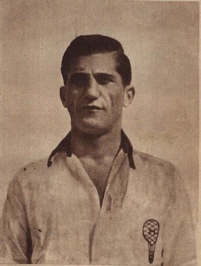 He played most of his career for club atlético huracán and represented argentina at international level. Dale Huracán: Herminio Masantonio