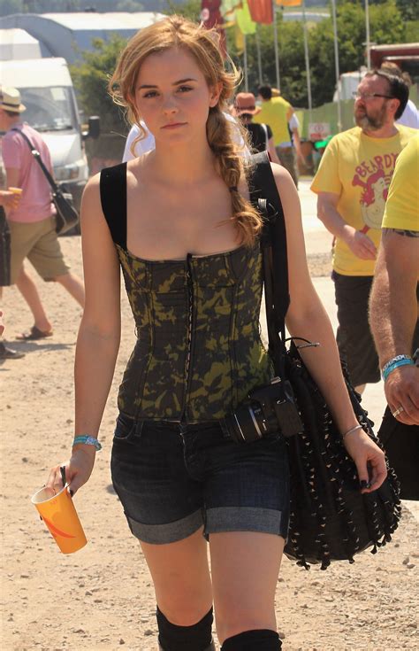 You ar here looking for nn tease teen. Emma Watson tem cara de macho, mas é lvl 100 - Fórum UOL Jogos
