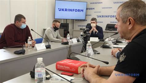 За чай.com олександр зінченко 5.ua. Чи потрібен Україні великий Державний герб?