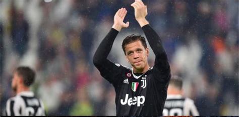 Jerzy brzęczek postawił na zawodnika juventusu kosztem łukasza. Wojciech Szczesny: Alla Juve per vincere, Napoli rivale ...