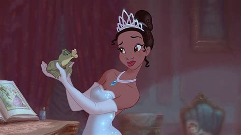Prinzessin tiana krone passt prinzessin tiana geburtstag outfit, prinzessin tiana tiara, prinzessin und der frosch tiara, grün metall kristall krone tiara. 'Küss den Frosch': Froschkönig war gestern, heute wird das ...