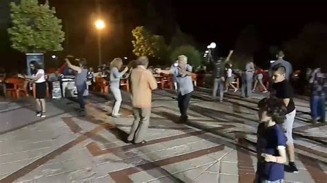 Για να είσαι πάντα μπροστά, ακολούθησε τον κόσμο του fthis.gr: tasos theodoropoulos sazi / Dom Dom Kurşunu - Evlerinin ...