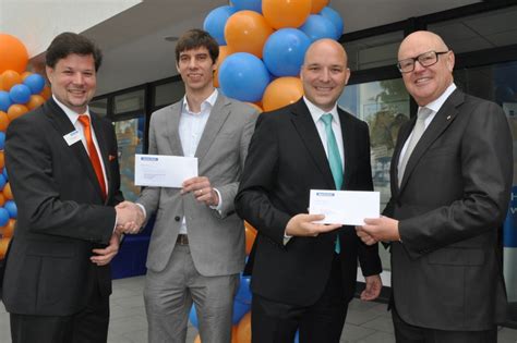 Durch kundenorientiertes verhalten, teamwork und zielgerichtete weiterbildungen legen sie die grundlagen für ihre karriere in unserem filialvertrieb. Sparda-Bank Hessen eröffnet am Riebderg eine neue Filiale ...