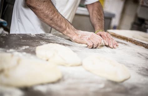 Ponerse el delantal y situarse tras los fogones se ha convertido en un hobby delicioso. Cursos de cocina en Valencia para todos los gustos