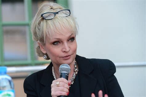 She performed in more than thirty films since 1983. Adrianna Biedrzyńska miała raka - Chillizet