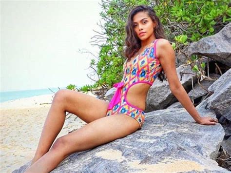 Liva miss diva universe 2020 winner adline castelino in an exclusive interview with zoom talks about representing india at the. Adline Quadros Castelino hot photos: These sultry clicks ...