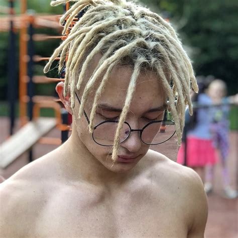 Find out how to maintain this style! Pin on Dreadlocks