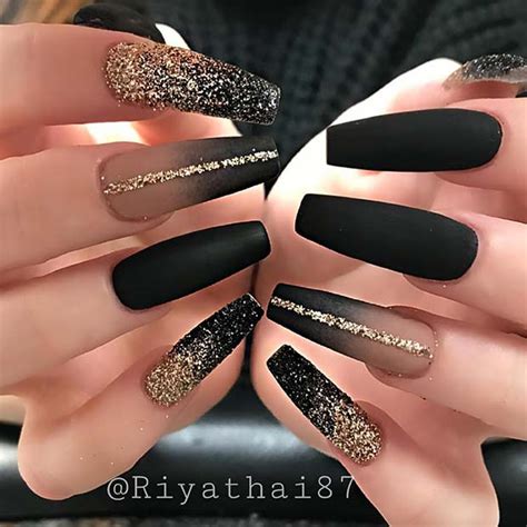 Silk skin acoxpa, estetica de uñas melany, blitz stud. 23 Black Acrylic Nails You Need to Try Immediately | StayGlam