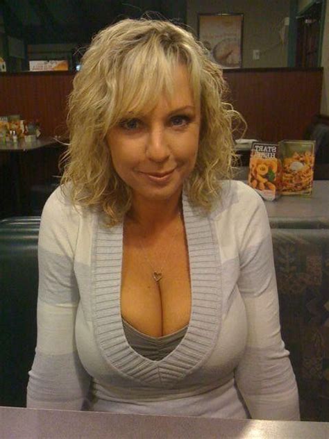 Check spelling or type a new query. Belles femmes Cougar et autres femmes matures, photos