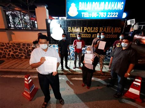 There are opinions about balai polis yet. "Kami bukan nak duit kerajaan, hanya lanjutkan moratorium ...