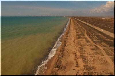 Таганрогский залив мелководнее, чем азовское море и имеет очень. Каламитский залив на Черном море Крыма: отдых, на карте ...