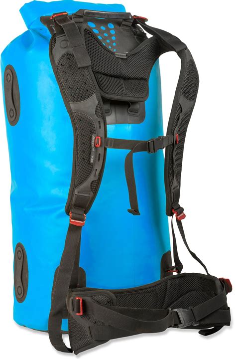 Take a plastic coat hanger (the thicker ones are best) and it's important to also dry your reservoir thoroughly. Sea to Summit Hydraulic Dry Pack - 65L | Sea to summit ...