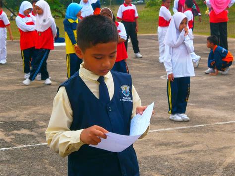 Lagu rasmi bulan sabit merah malaysia. PERSATUAN BULAN SABIT MERAH SKPTLDM: Aktiviti Permainan ...