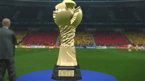 London knights captain ian macintyre lifts the ahearne trophy. ultigamerz: PES 2017 Chinese Super League Trophy