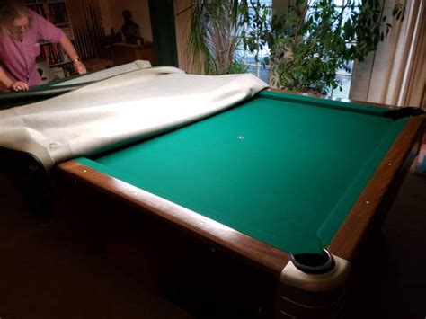 There is currently 54 standard cues available, 60 country cues available and 32 premium cues available. SOLO® - Evansville - Tournament Pool Table-10