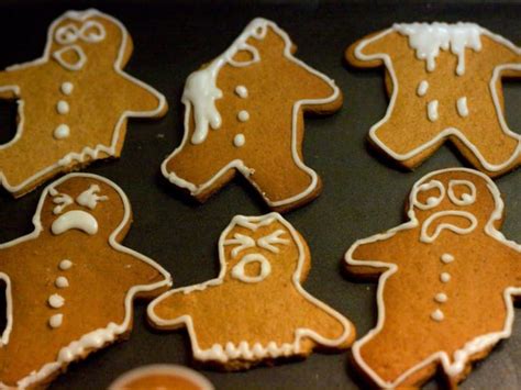 Use white cooking icing, to add the antlers. 8 Unconventional Ways to Decorate Gingerbread Men | Mental ...