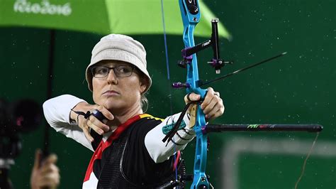 Olympia & sport thematische medaillen aus bronze. Olympia 2016: Lisa Unruh gewinnt erste deutsche Medaille ...