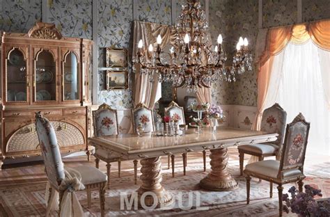 Unopiú synthesis square dining table. Baroque Style Dining Table with Italian Gilt | Luxury ...