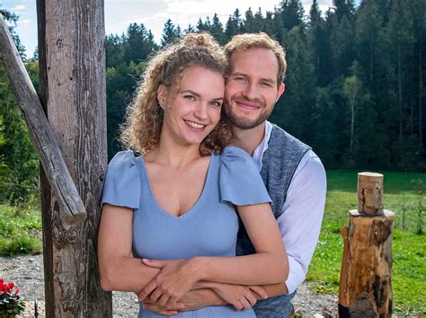 Staffel erlebt sturm der liebe ein kommen und gehen der darsteller. Sturm der Liebe: Vorschau für 6 Wochen ab 30. März ...