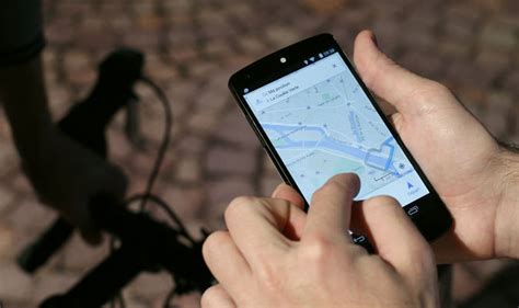 Google Maps: Even if you delete this app, Google will STILL track your ...