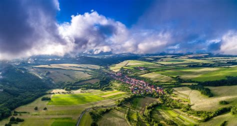 Česká republika (аббревиатура — čr), мфа (чешск.): Фото Чехия Bystrice Pod Lopenikem Природа Небо Поля Пейзаж ...