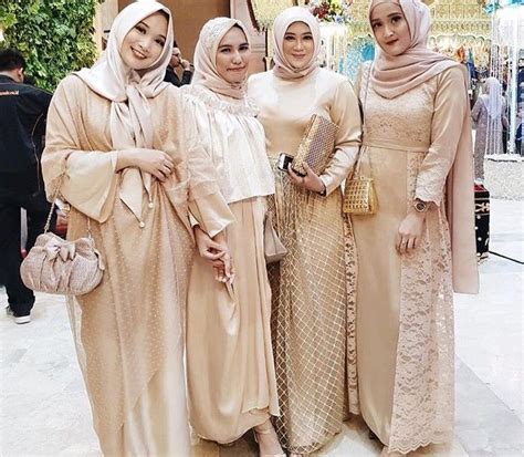 8 model baju muslim untuk orang gemuk agar terlihat langsing | model gamis brokat untuk selain memakai rok, anda juga dapat mencoba maxi dress atau busana terusan yang panjangnya related posts of model gamis brokat untuk orang gemuk. Dress Brokat Kombinasi Satin Untuk Orang Gemuk - Contoh ...