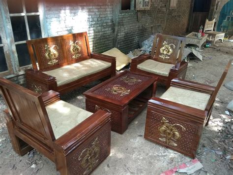 Jual kursi kayu dan kursi sofa jepara baik indoor dan outdoor kursi makan, kursi tamu, kursi teras dan kursi taman lansung dari jepara. Jual kursi tamu minimalis jati jepara murah plus busa di ...