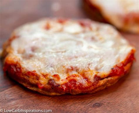 This is the perfect recipe for a quick healthy weekend lunch. Easy Chicken Parmesan Chaffle Recipe - Low Carb Inspirations