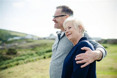 When using online dating for seniors over 60 or any type of online dating site, you'll have full control over who you want to open yourself to. Senior Dating Sites - How to Date Online If You Are In ...