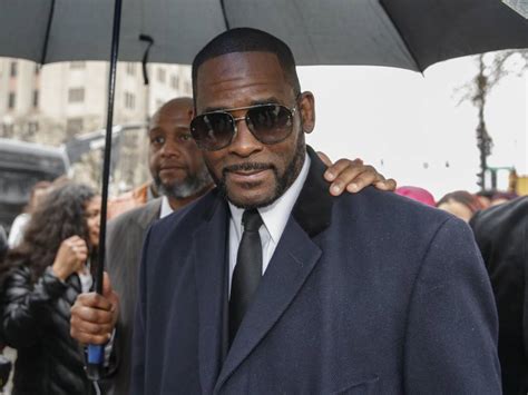 The women who have accused r. Three R. Kelly Associates Arrested For Trying to Bribe ...